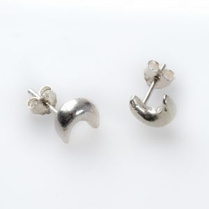 Pendientes lunas